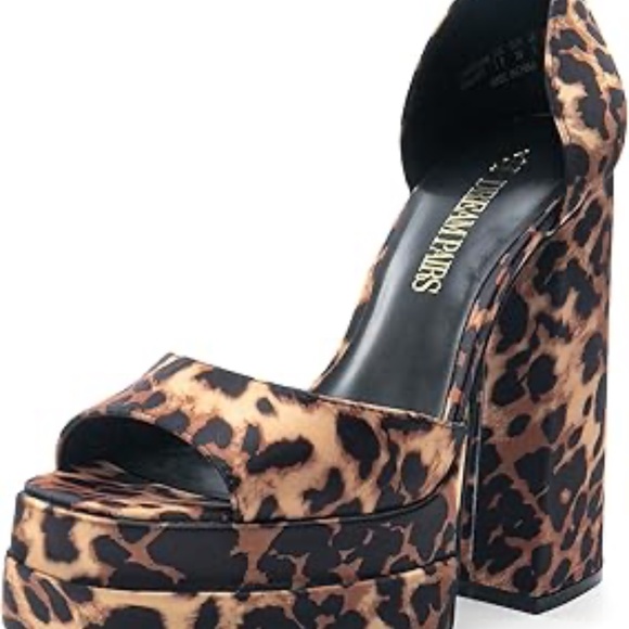 Chunky Cheetah Heels - Picture 5 of 5